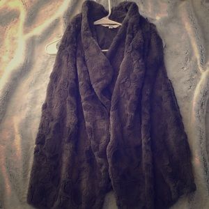 Fur vest